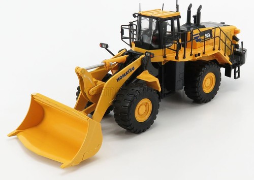 Universal hobbies komatsu - universal, 1/50