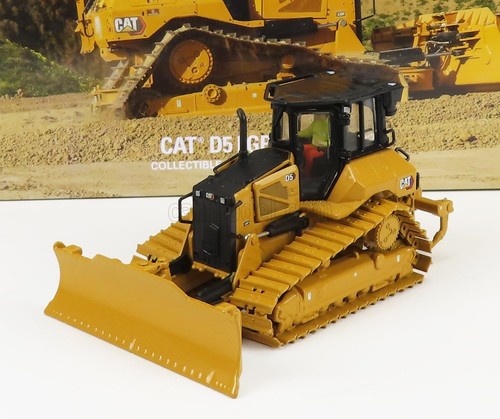 Models caterpillar - -,